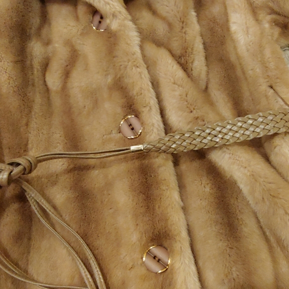 🍁H.P.🍂Faux Vintage Tissavel of France  Fur - Picture 6 of 6